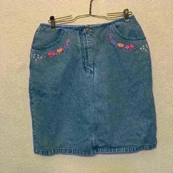 Christopher & Banks Dresses & Skirts - Christopher & Banks sz 26 y2k grandmacore embroidery fall 90s floral denim skirt